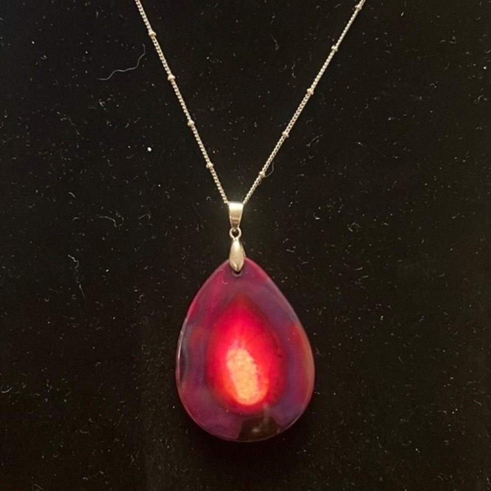 Handcrafted Red Teardrop Pendant Necklace – Silver Tone Chain